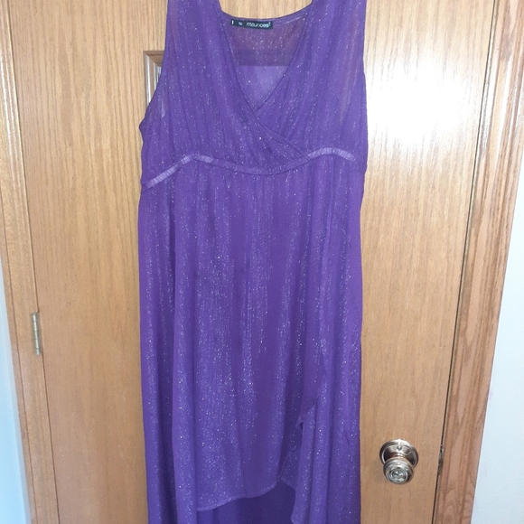 Dress - Picture 2 of 4